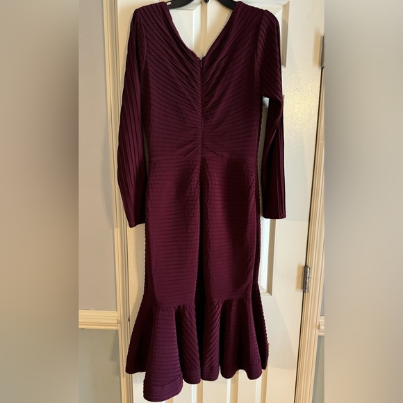 TADASHI SHOJI Elias Long-Sleeve Pintuck Dress - Picture 4 of 8